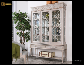 Витрина 3-х дверная Невада С (Неоклассика, массив дерева) для дома